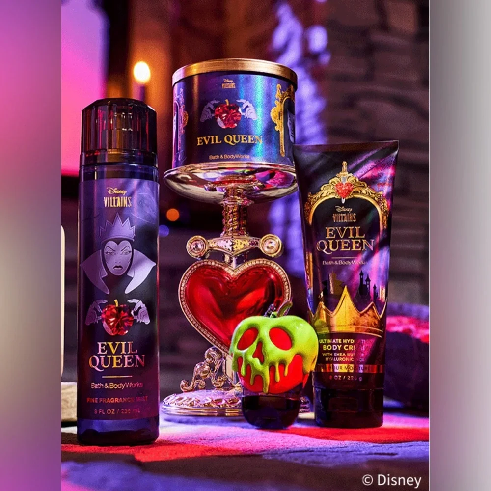 BATH & BODY WORKS Evil Queen Glow-In-The-Dark PocketBac Holder & Hand Sanitizer